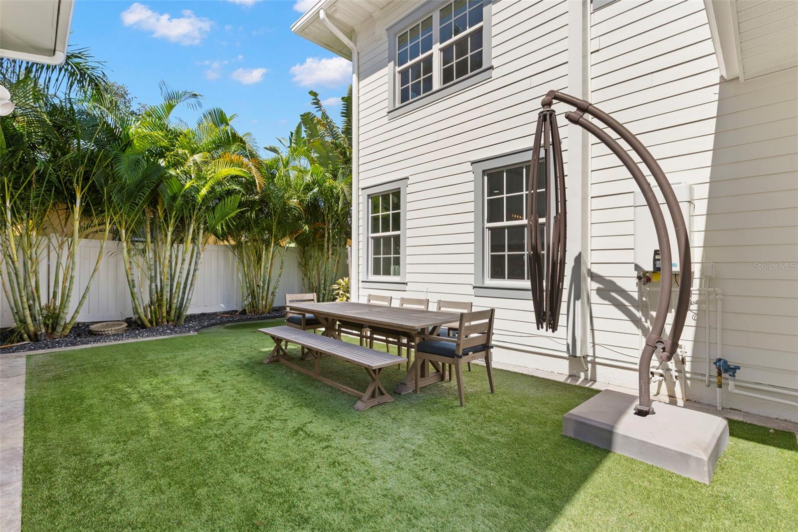 816 15TH AVENUE NE, St Petersburg, FL 33704
