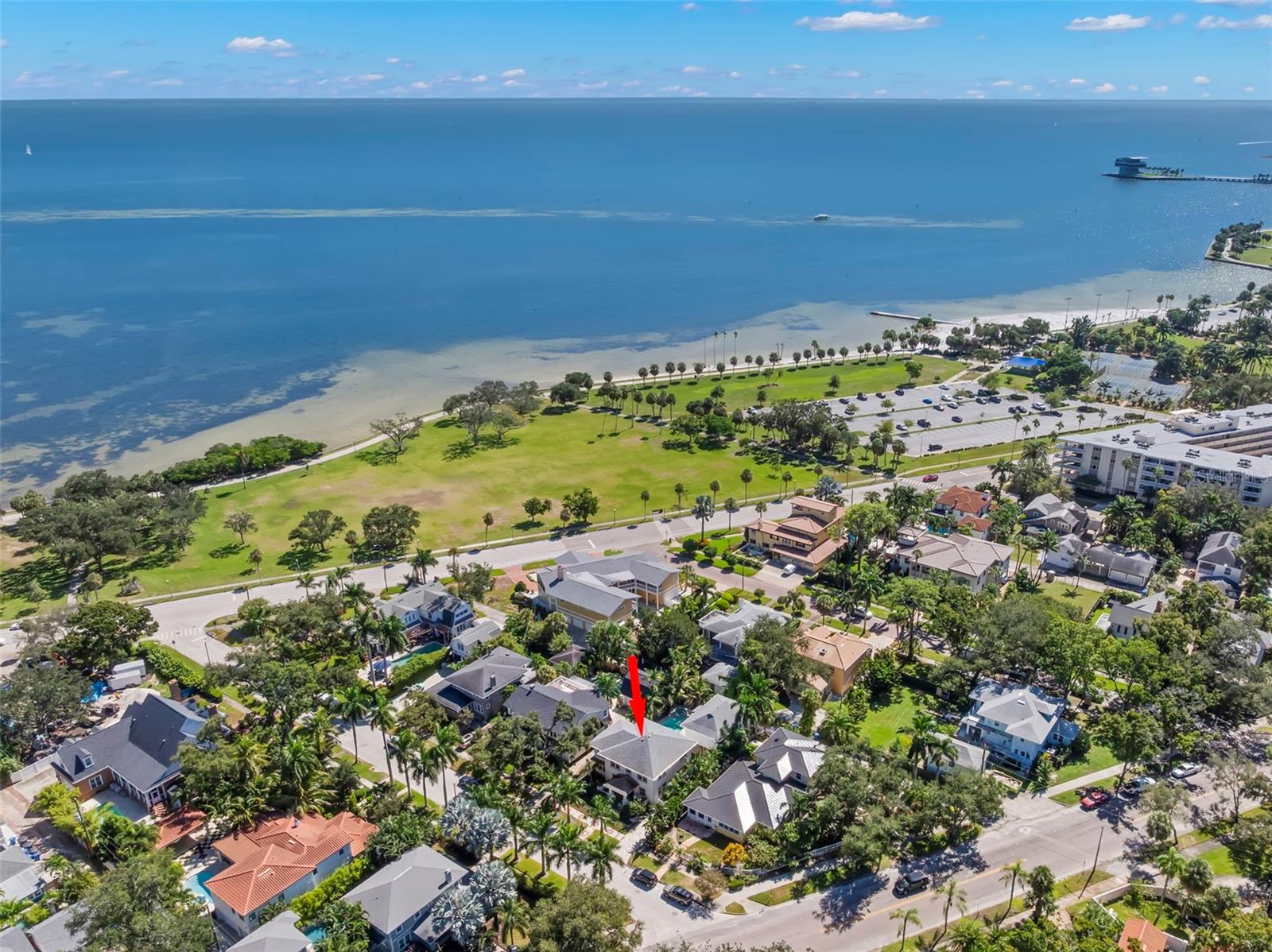 816 15TH AVENUE NE, St Petersburg, FL 33704