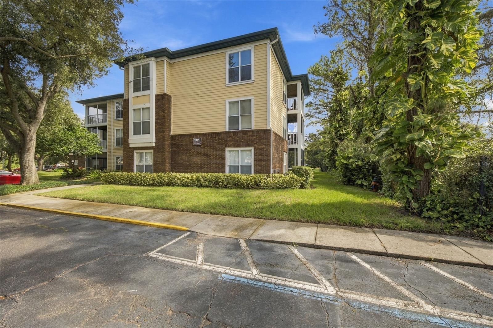 10020 STRAFFORD OAK COURT, #914, Tampa, FL 33624