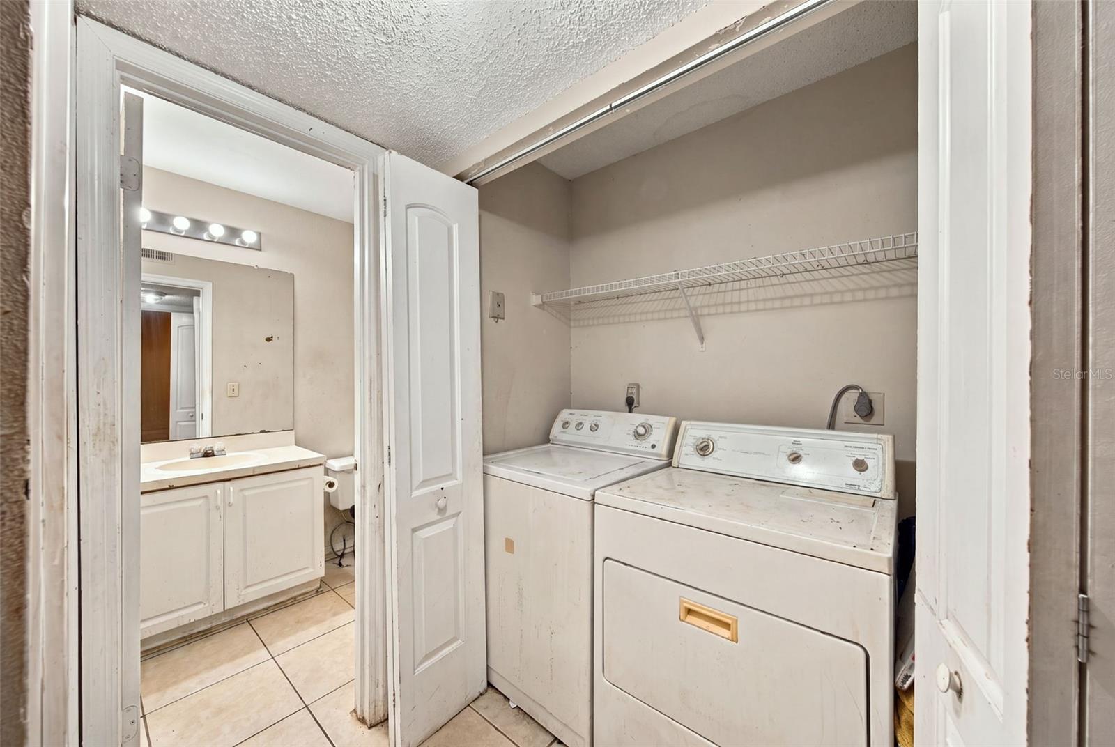 10020 STRAFFORD OAK COURT, #914, Tampa, FL 33624