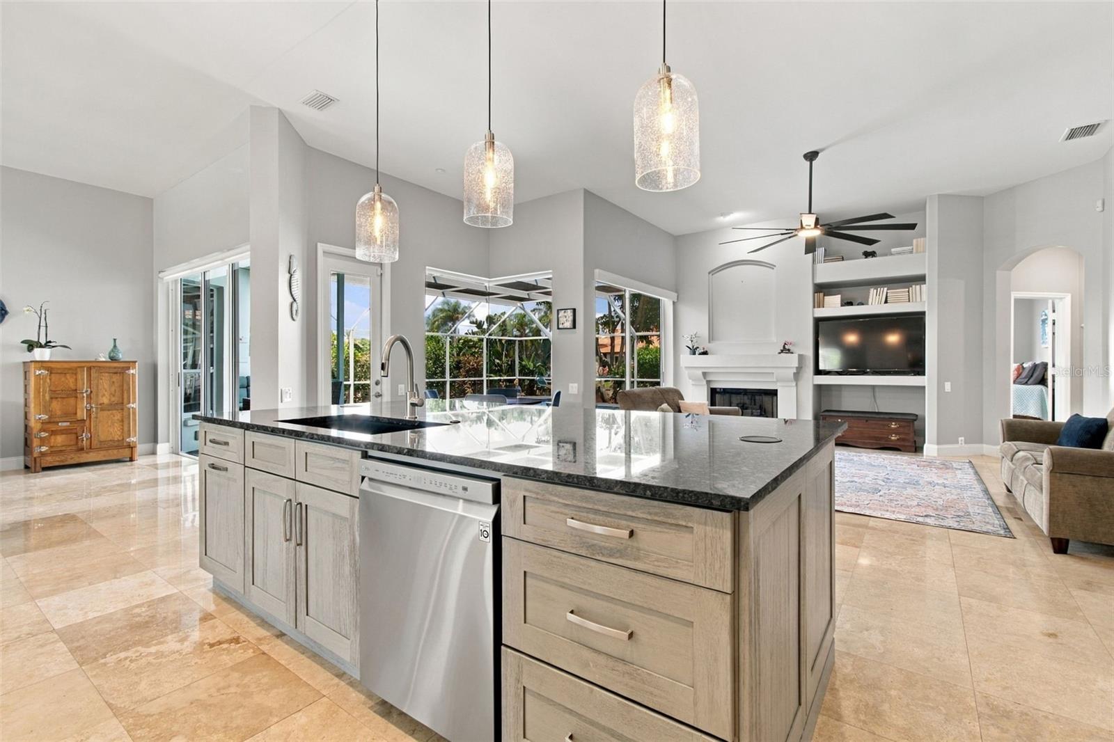 5406 E LONGBOAT, Tampa, FL 33615