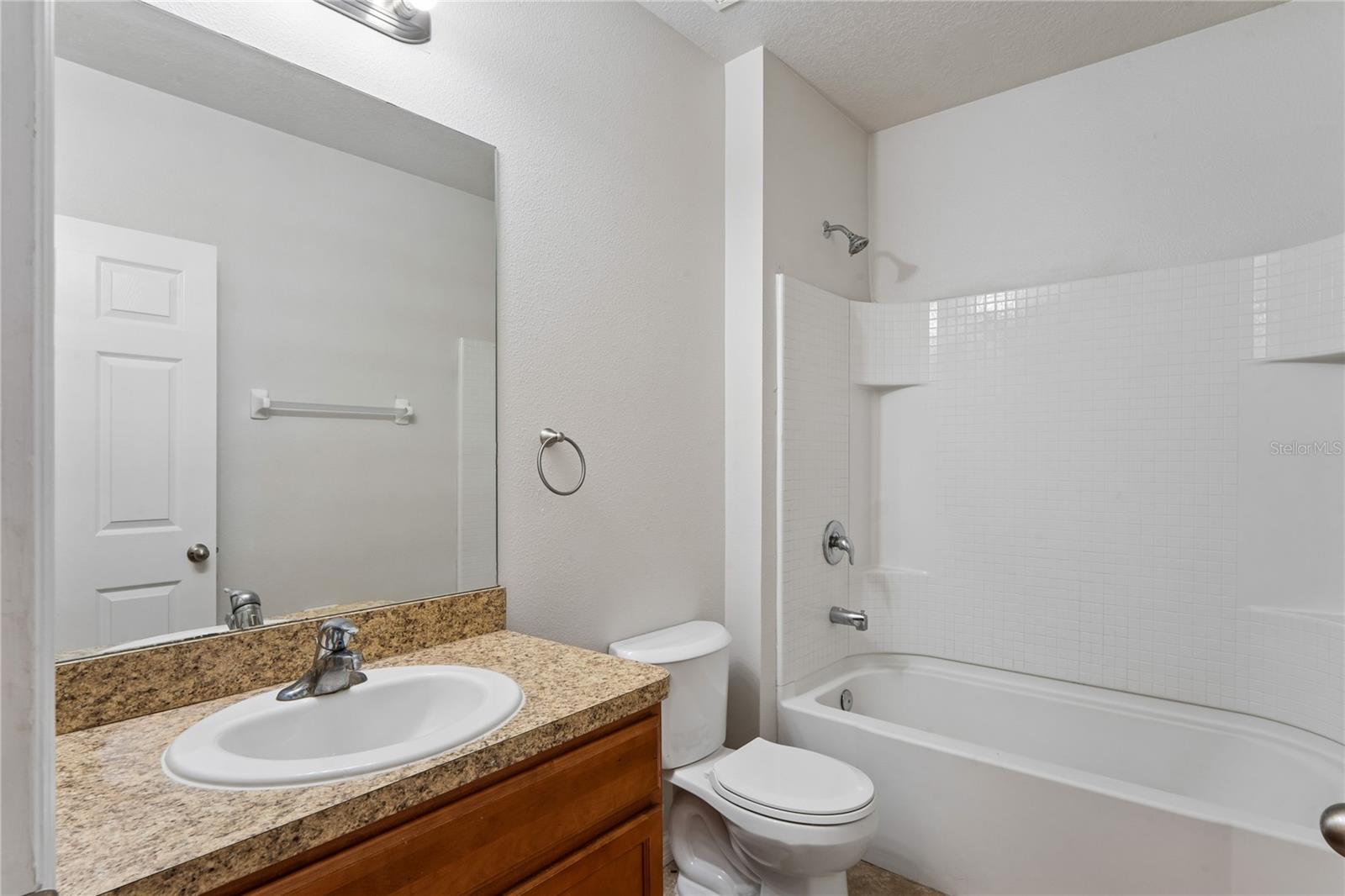 208 LONE DOVE LANE, Bradenton, FL 34212