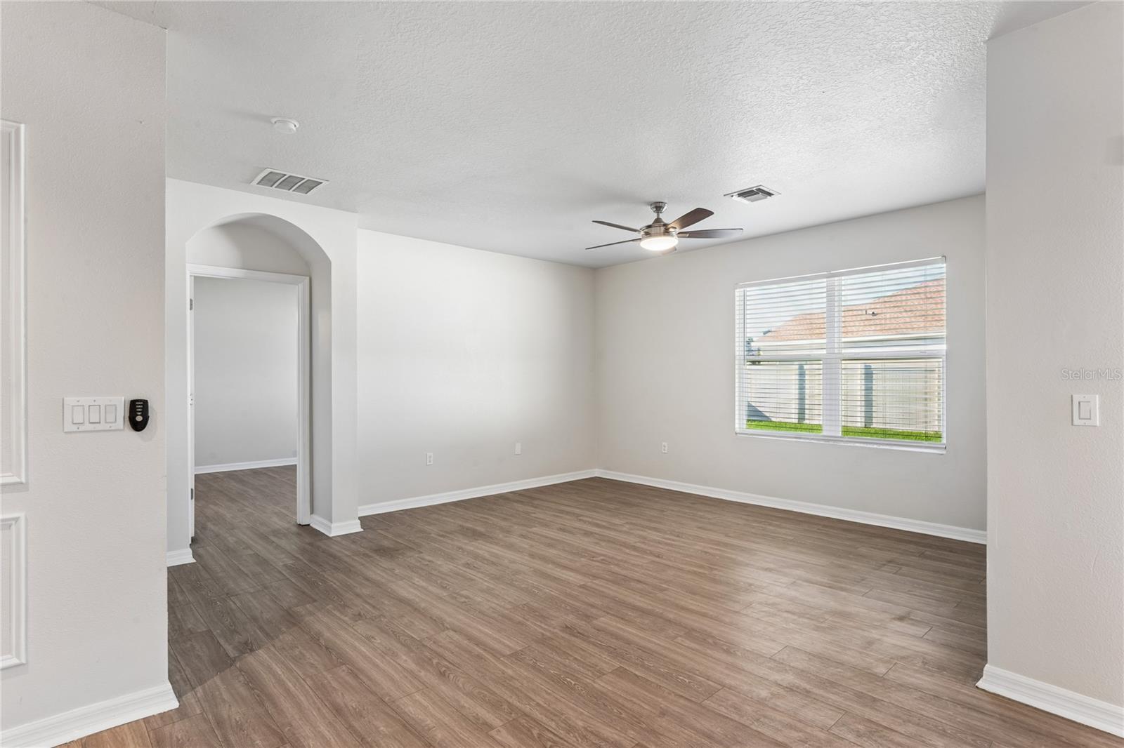 208 LONE DOVE LANE, Bradenton, FL 34212