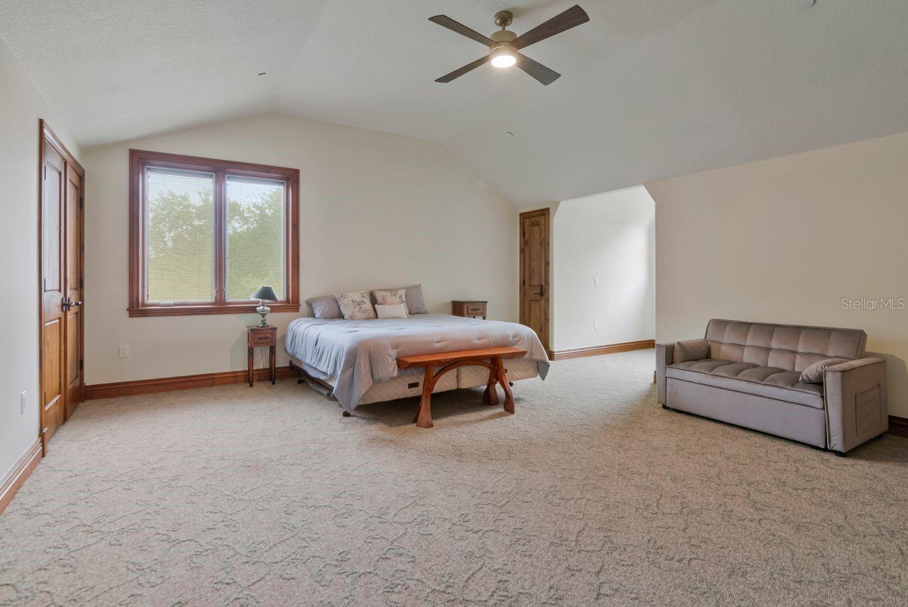 201 OLD OAK LANE, Palm Harbor, FL 34683