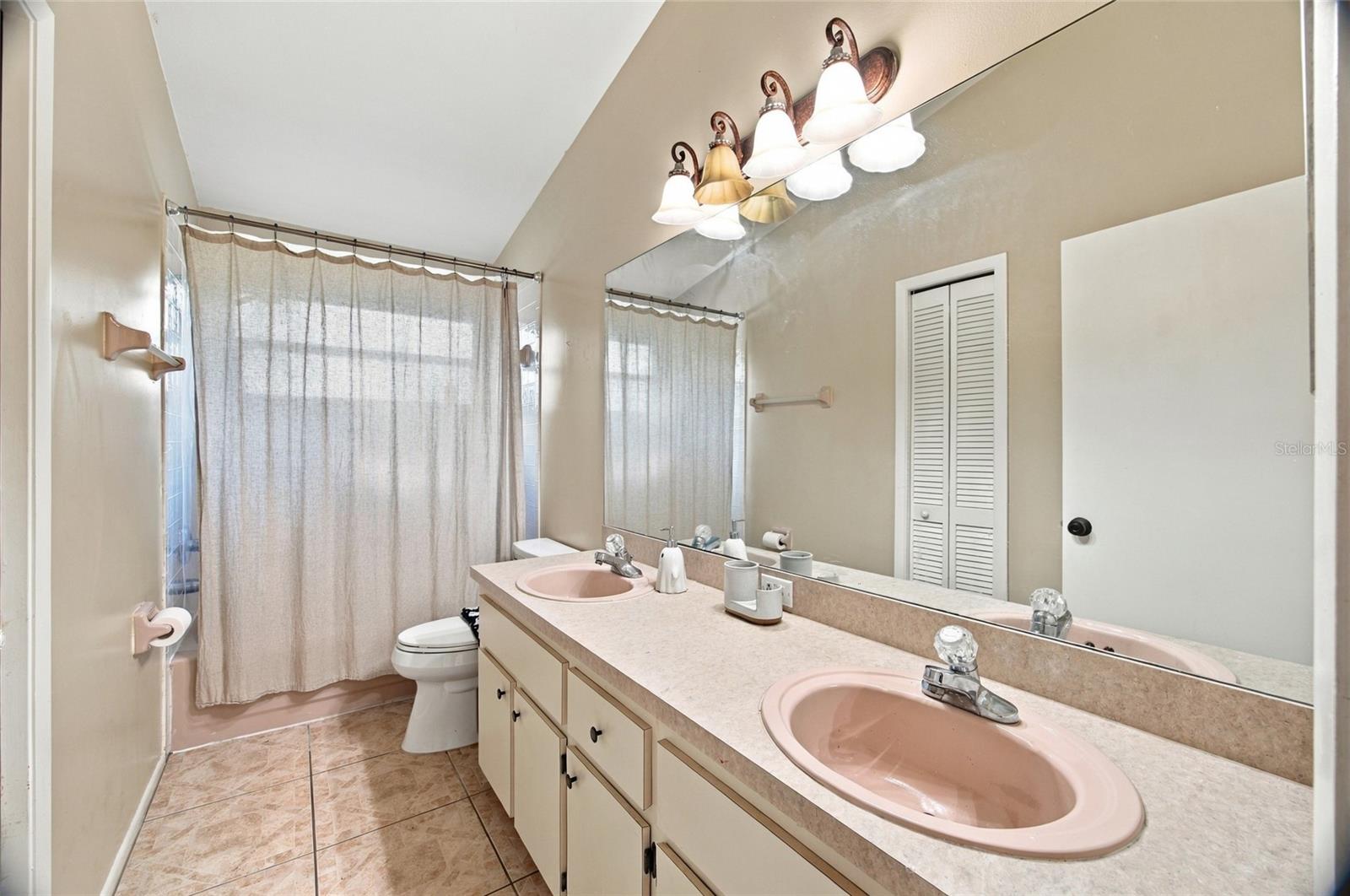 18509 BITTERN AVENUE, Lutz, FL 33558