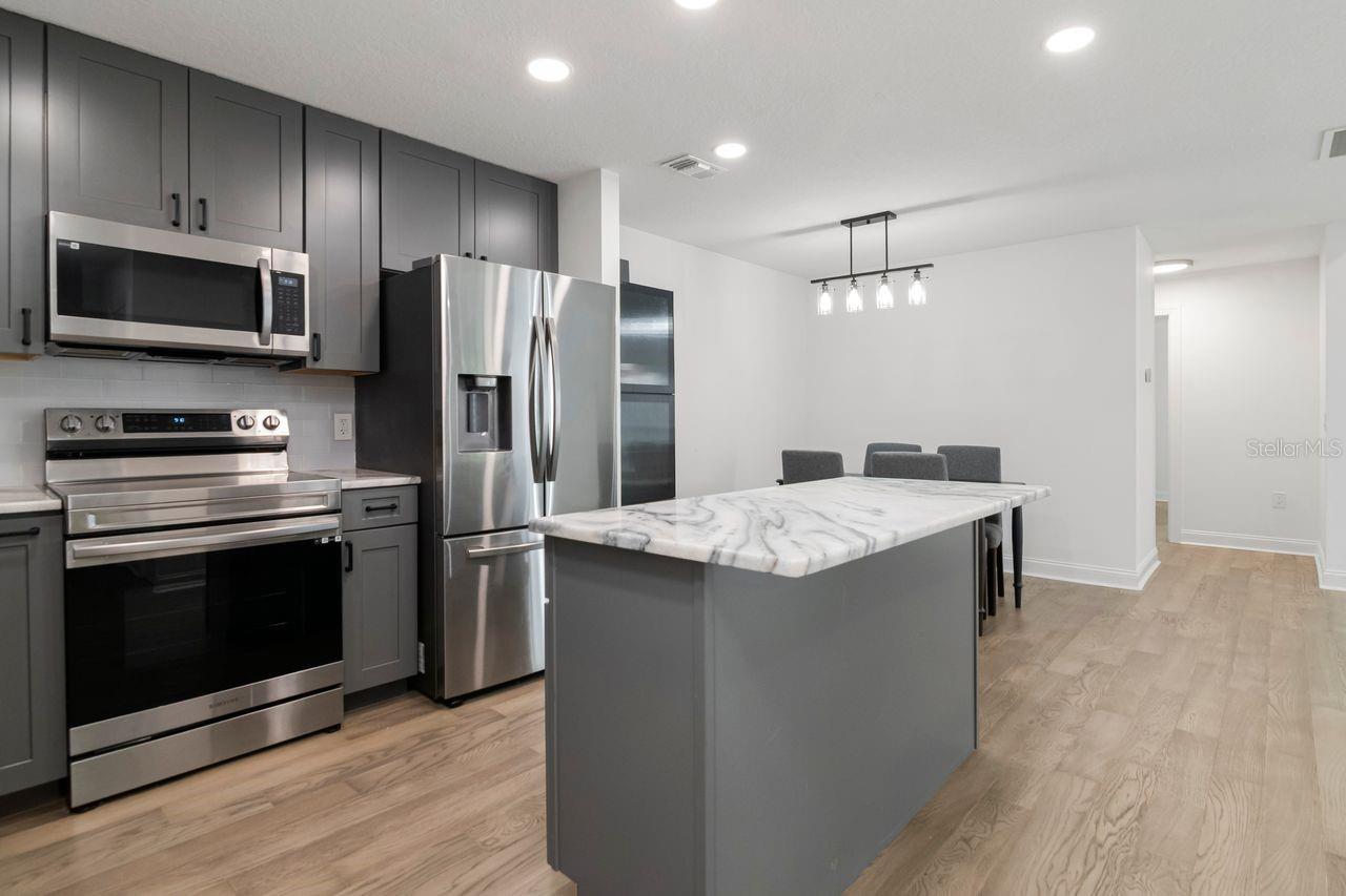 9481 HIGHLAND OAK DR., #514, Tampa, FL 33647