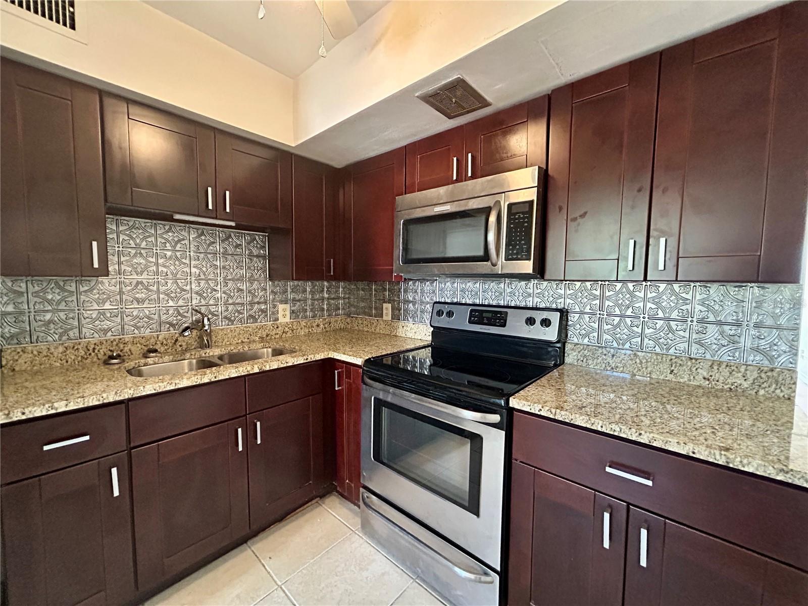 2454 AUSTRALIA WAY E, #38, Clearwater, FL 33763
