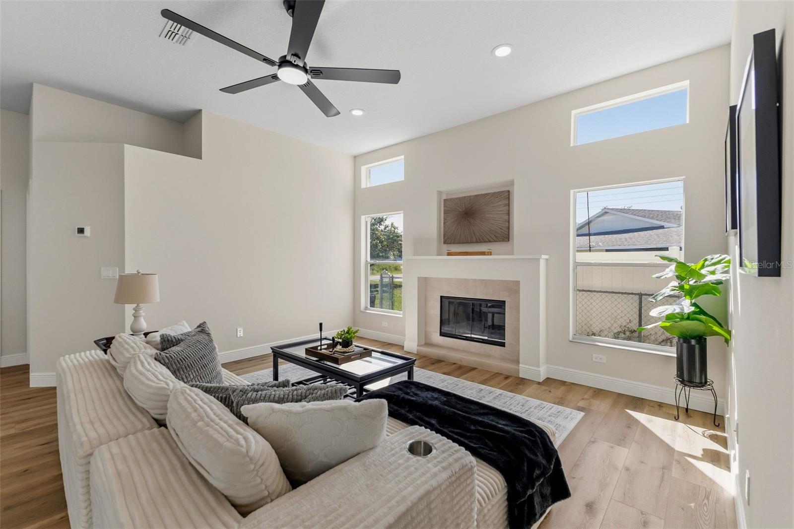1379 HENRY AVENUE, Spring Hill, FL 34608