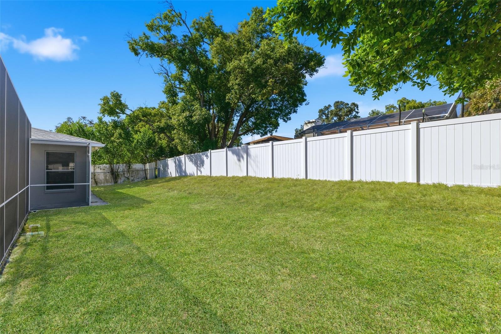 1379 HENRY AVENUE, Spring Hill, FL 34608