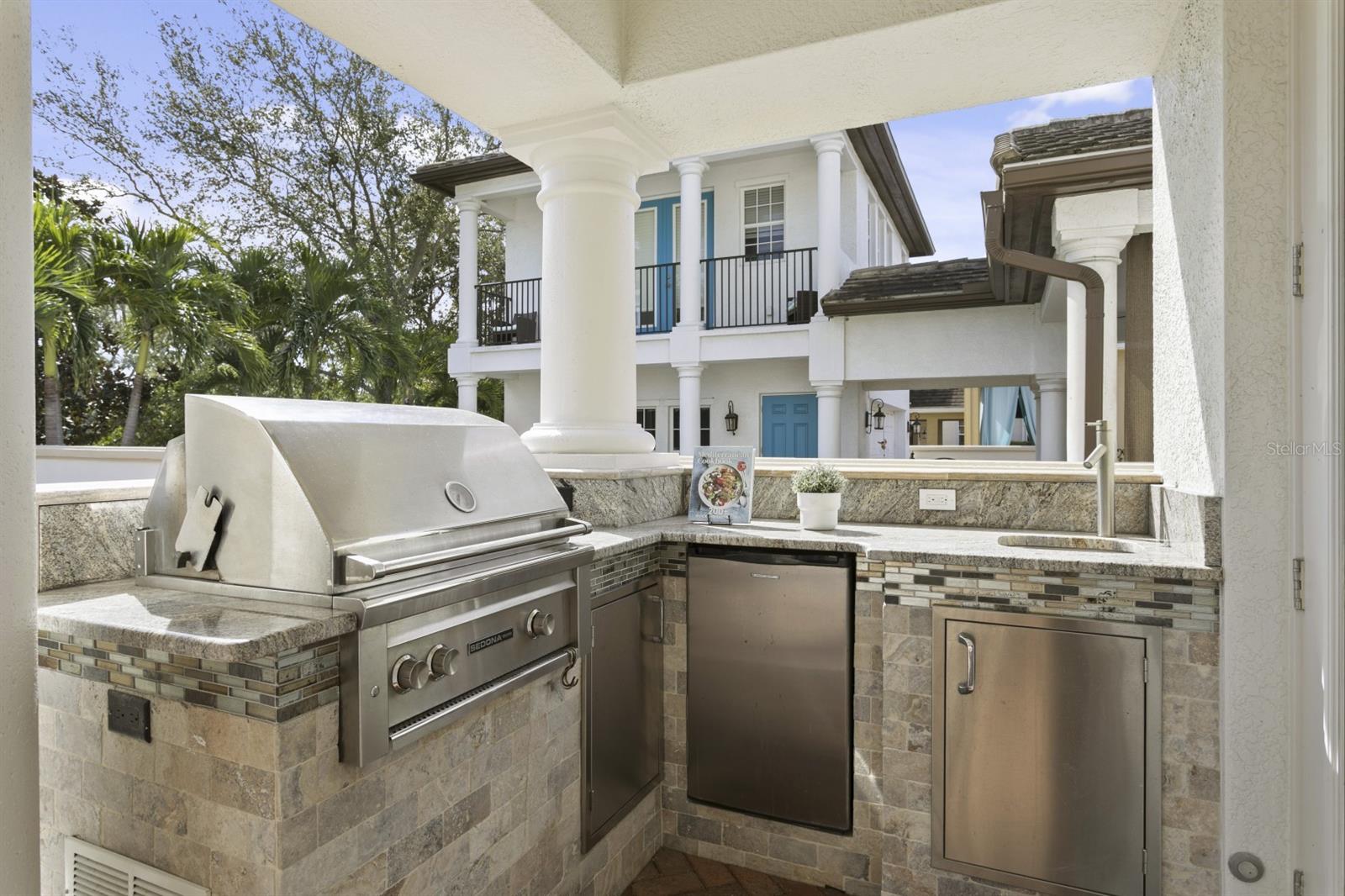 6123 YEATS MANOR DRIVE, Tampa, FL 33616