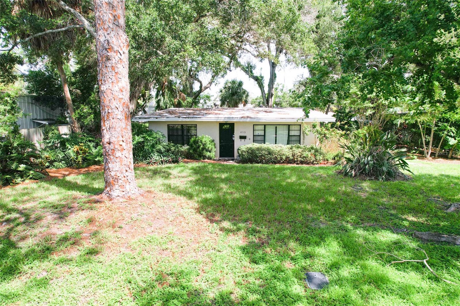 4713 W LEONA STREET, Tampa, FL 33629