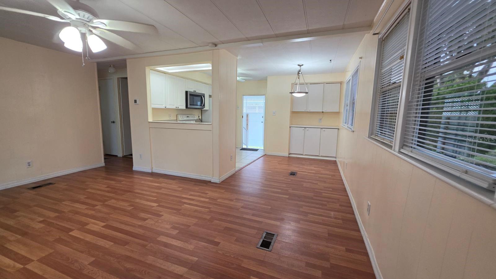 8082 FAIRLANE AVENUE, Brooksville, FL 34613 8082 FAIRLANE AVENUE, Brooksville, FL 34613