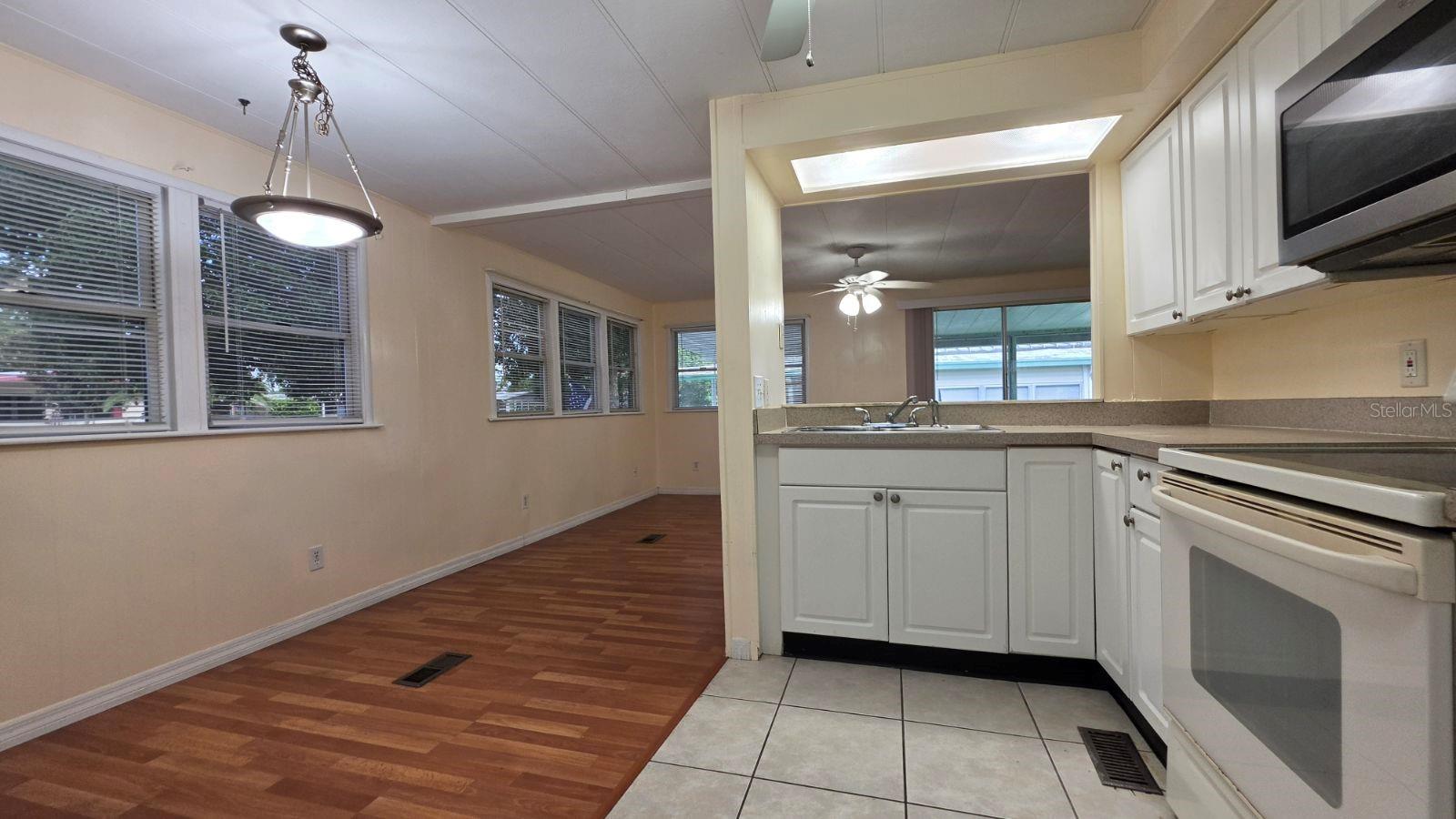 8082 FAIRLANE AVENUE, Brooksville, FL 34613 8082 FAIRLANE AVENUE, Brooksville, FL 34613