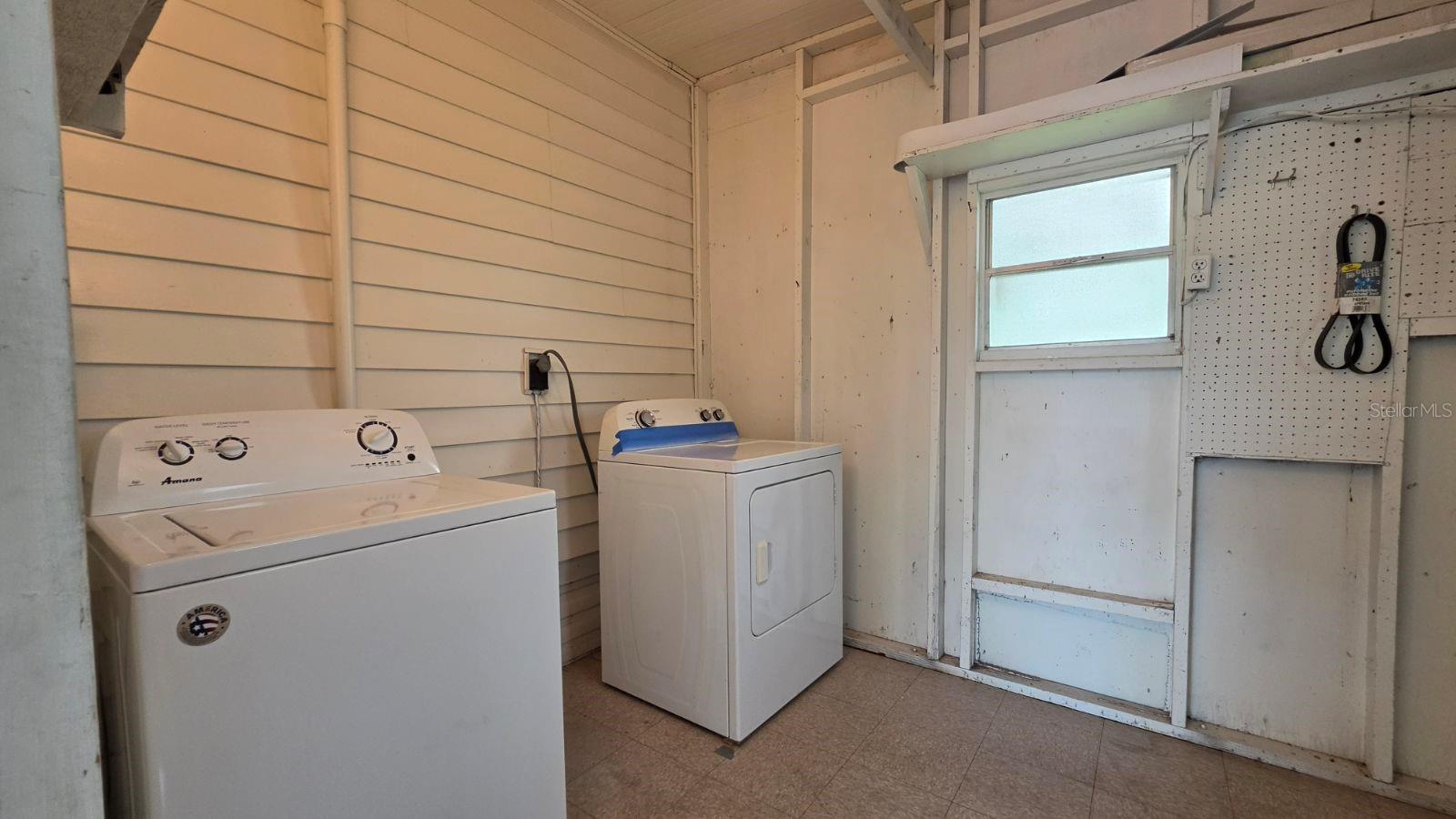 8082 FAIRLANE AVENUE, Brooksville, FL 34613