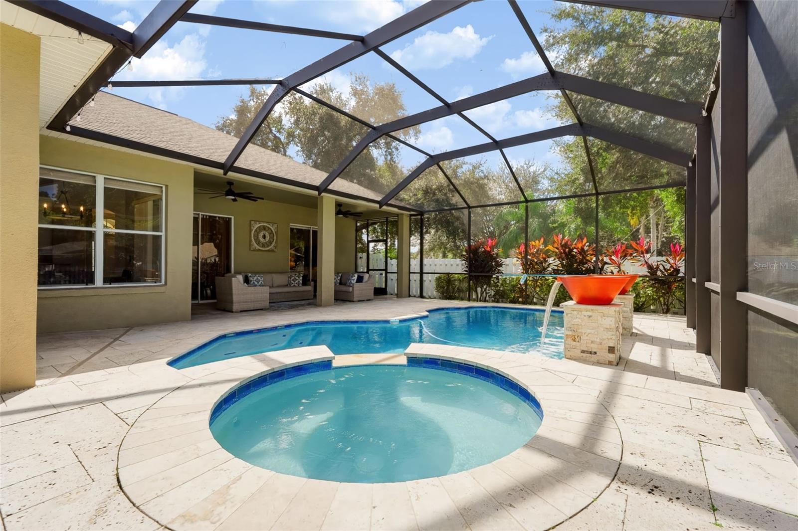 12541 LEATHERLEAF DRIVE, Tampa, FL 33626