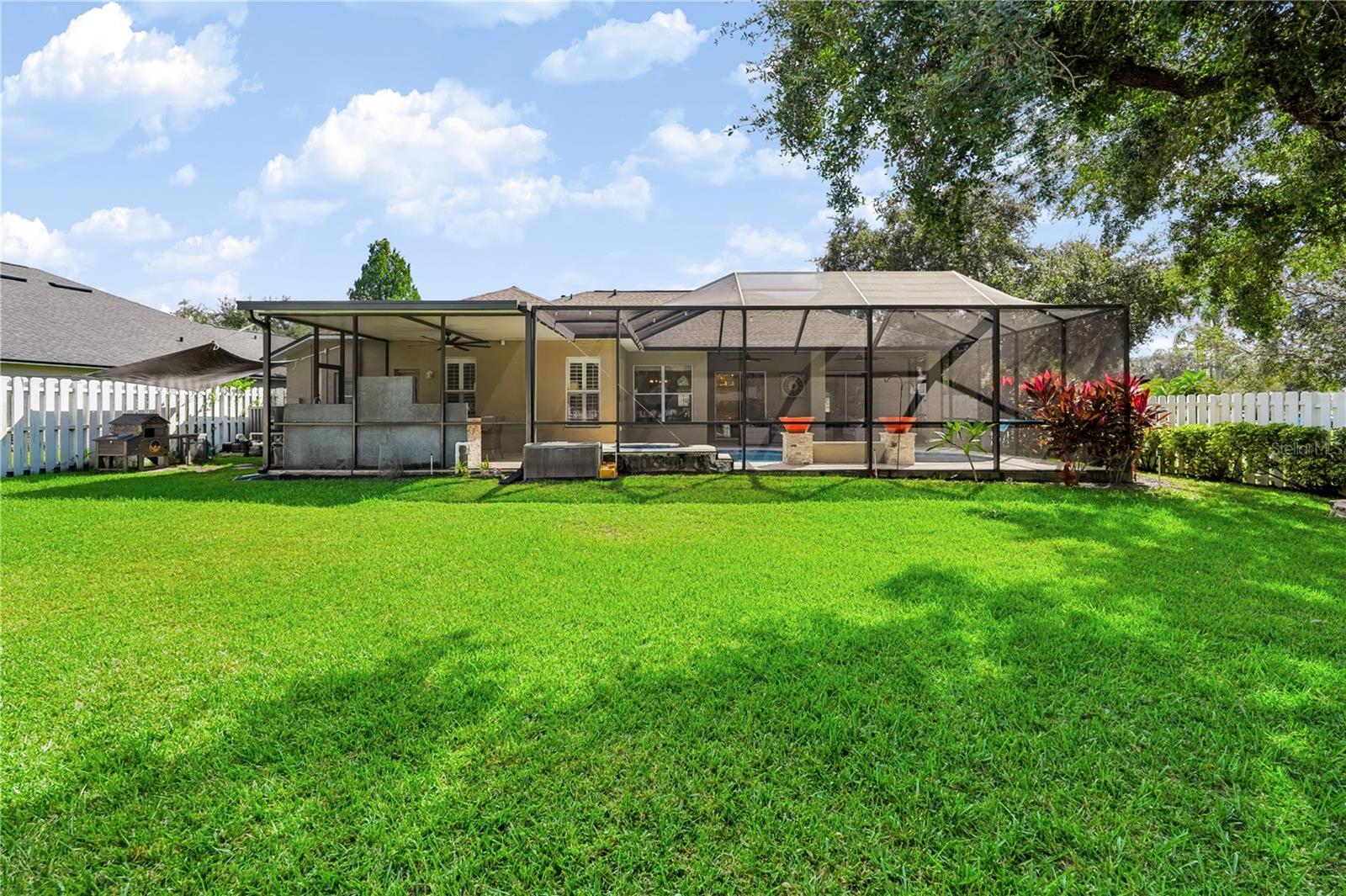 12541 LEATHERLEAF DRIVE, Tampa, FL 33626