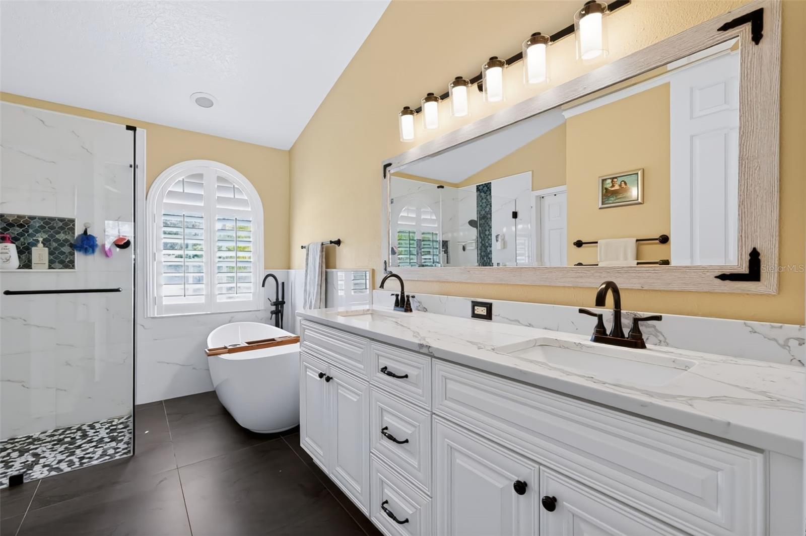 12541 LEATHERLEAF DRIVE, Tampa, FL 33626
