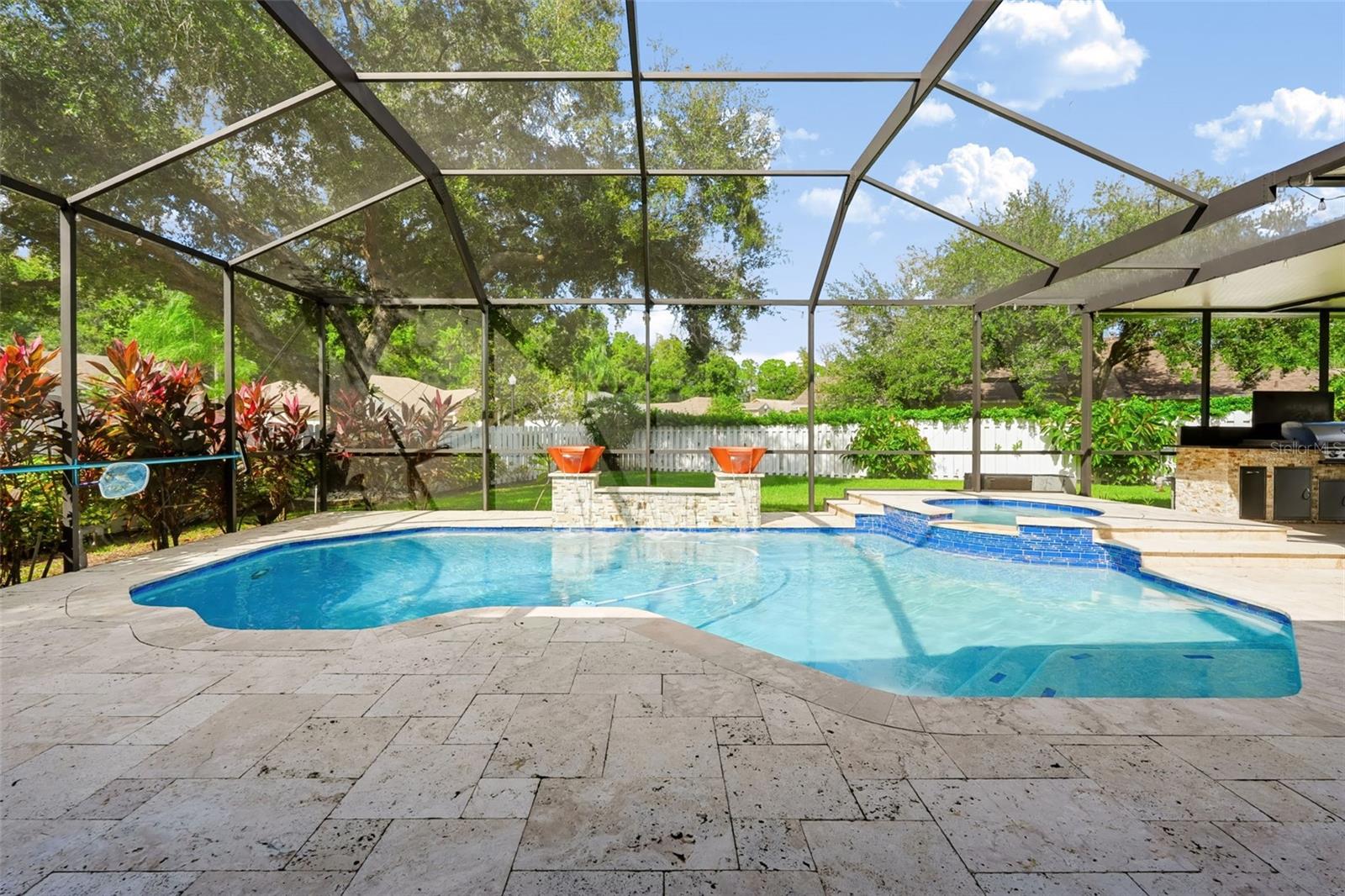 12541 LEATHERLEAF DRIVE, Tampa, FL 33626