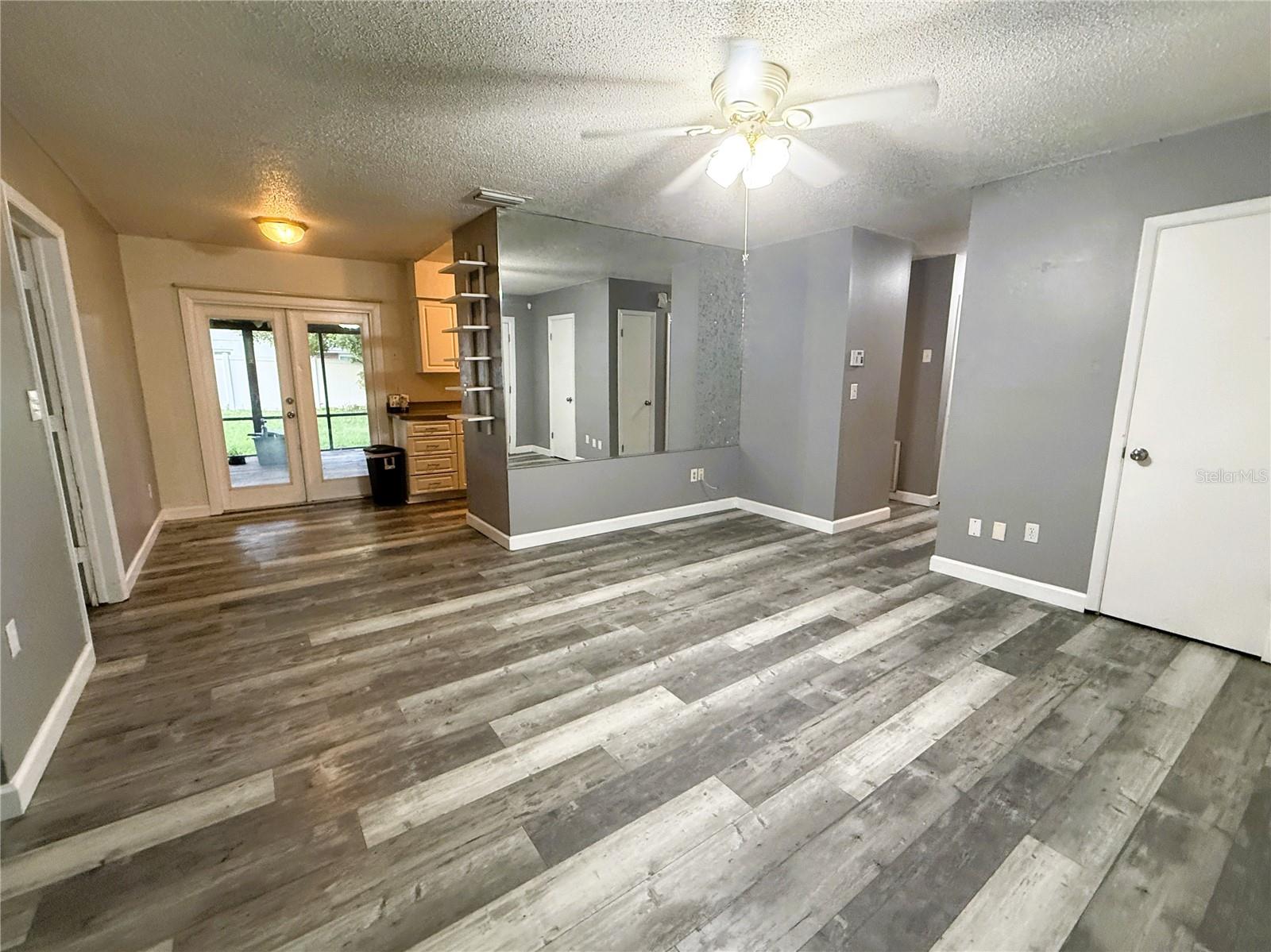 Open Living Area Open Living Area