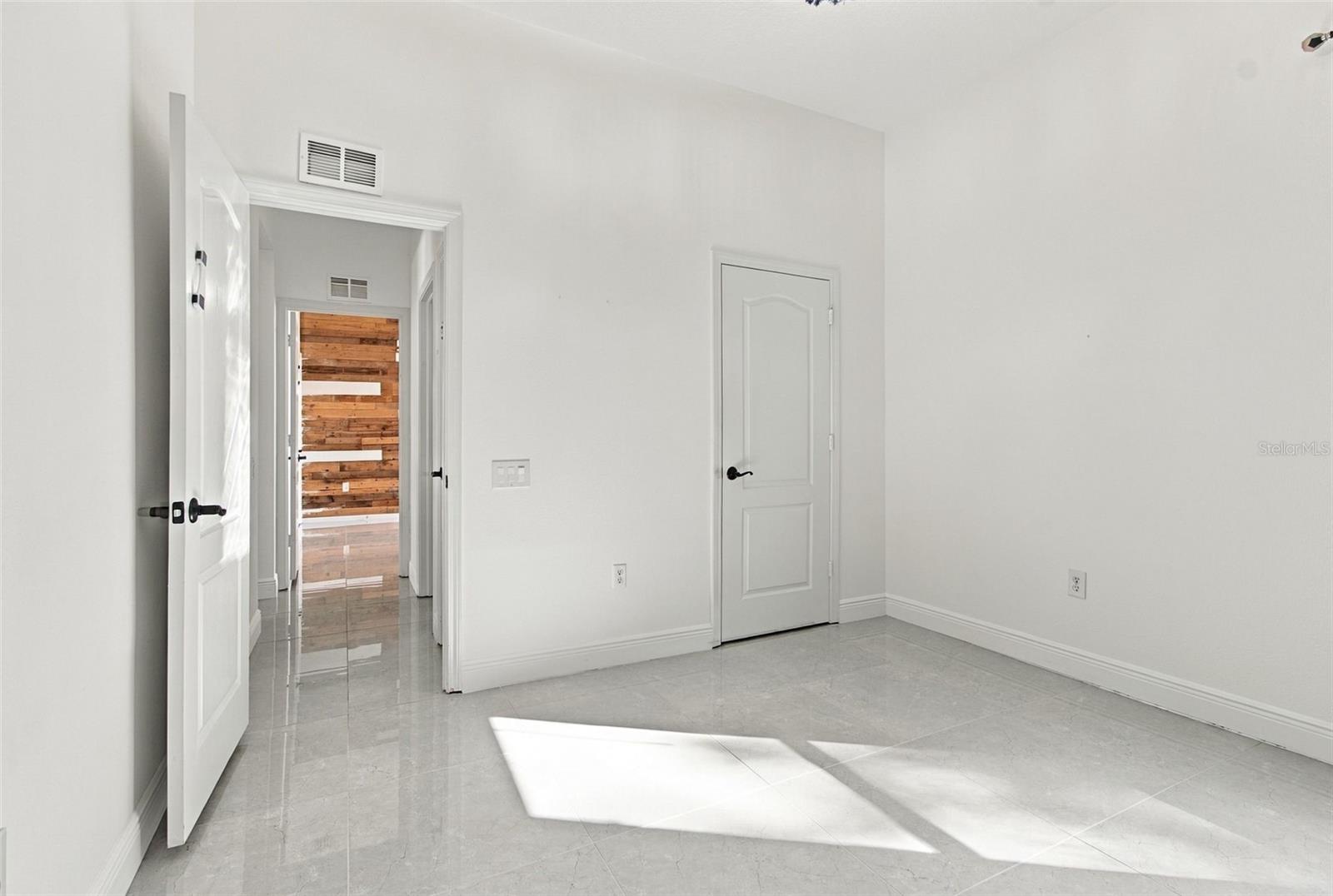 20827 WOODVALE LANE, Land O Lakes, FL 34638