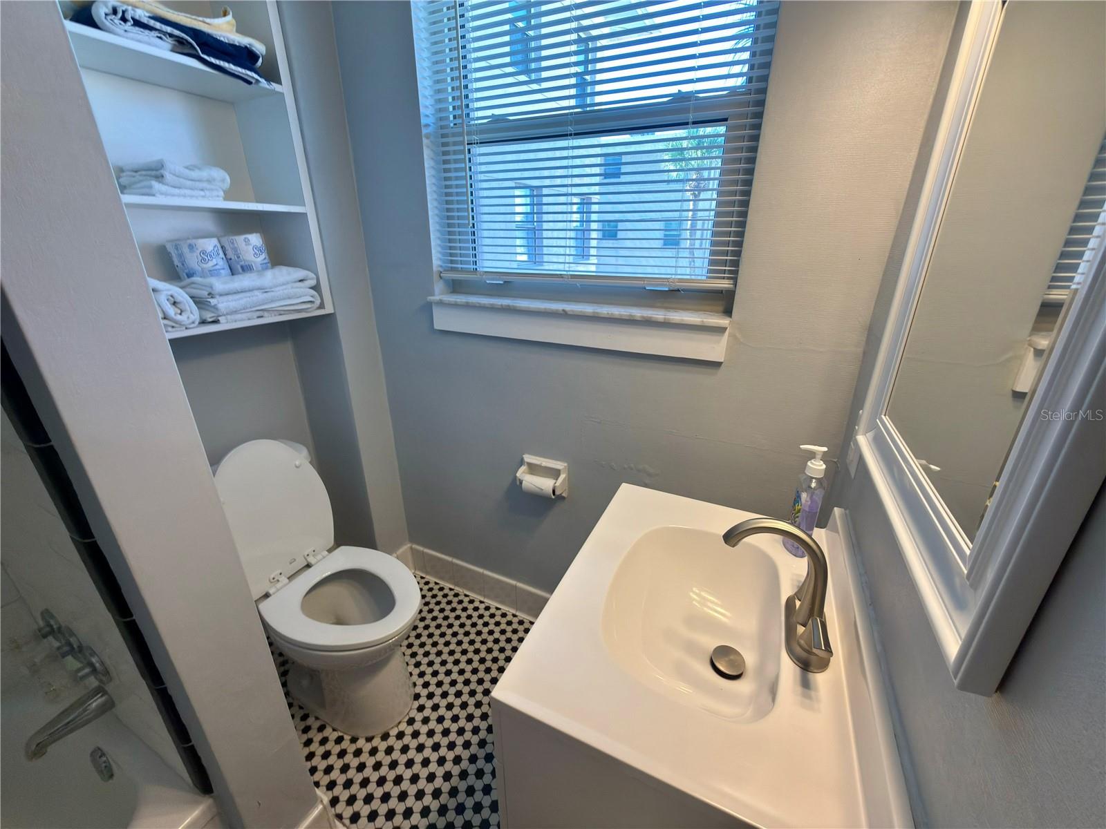 6700 SUNSET WAY, #806, St Pete Beach, FL 33706