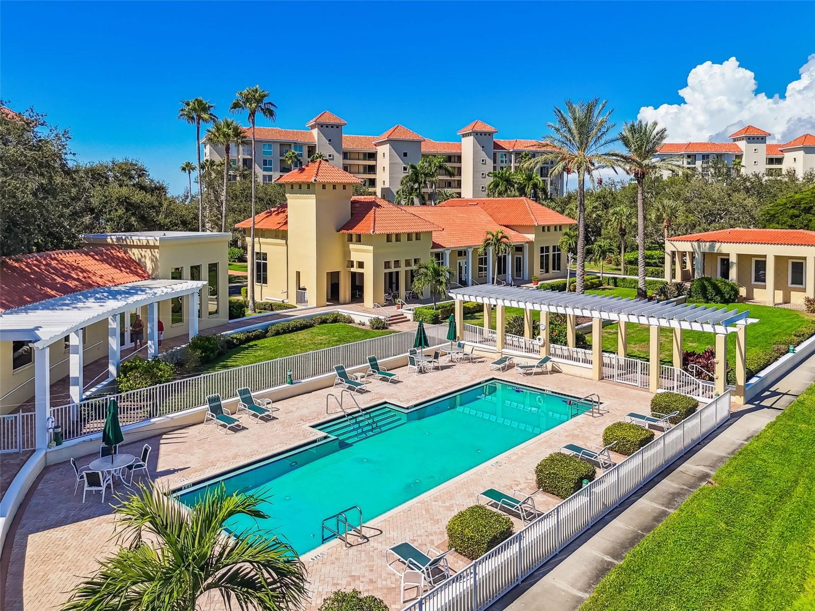 4707 SKIMMER WAY S, St Petersburg, FL 33711