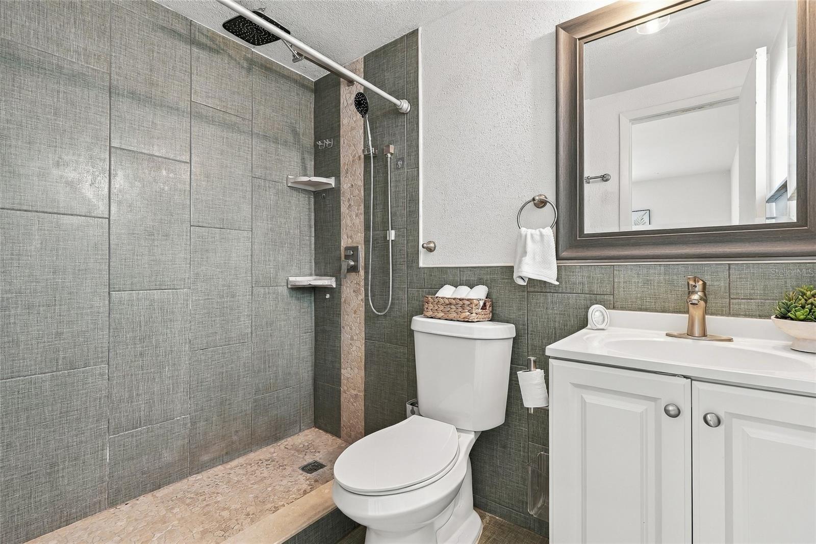 9608 ELGIN COURT, Tampa, FL 33615