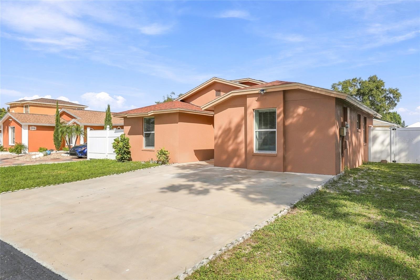 9608 ELGIN COURT, Tampa, FL 33615