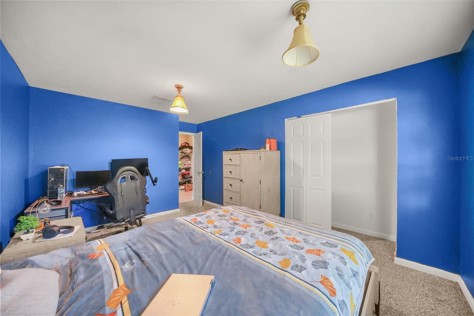 6912 SENOJ DRIVE, Tampa, FL 33610