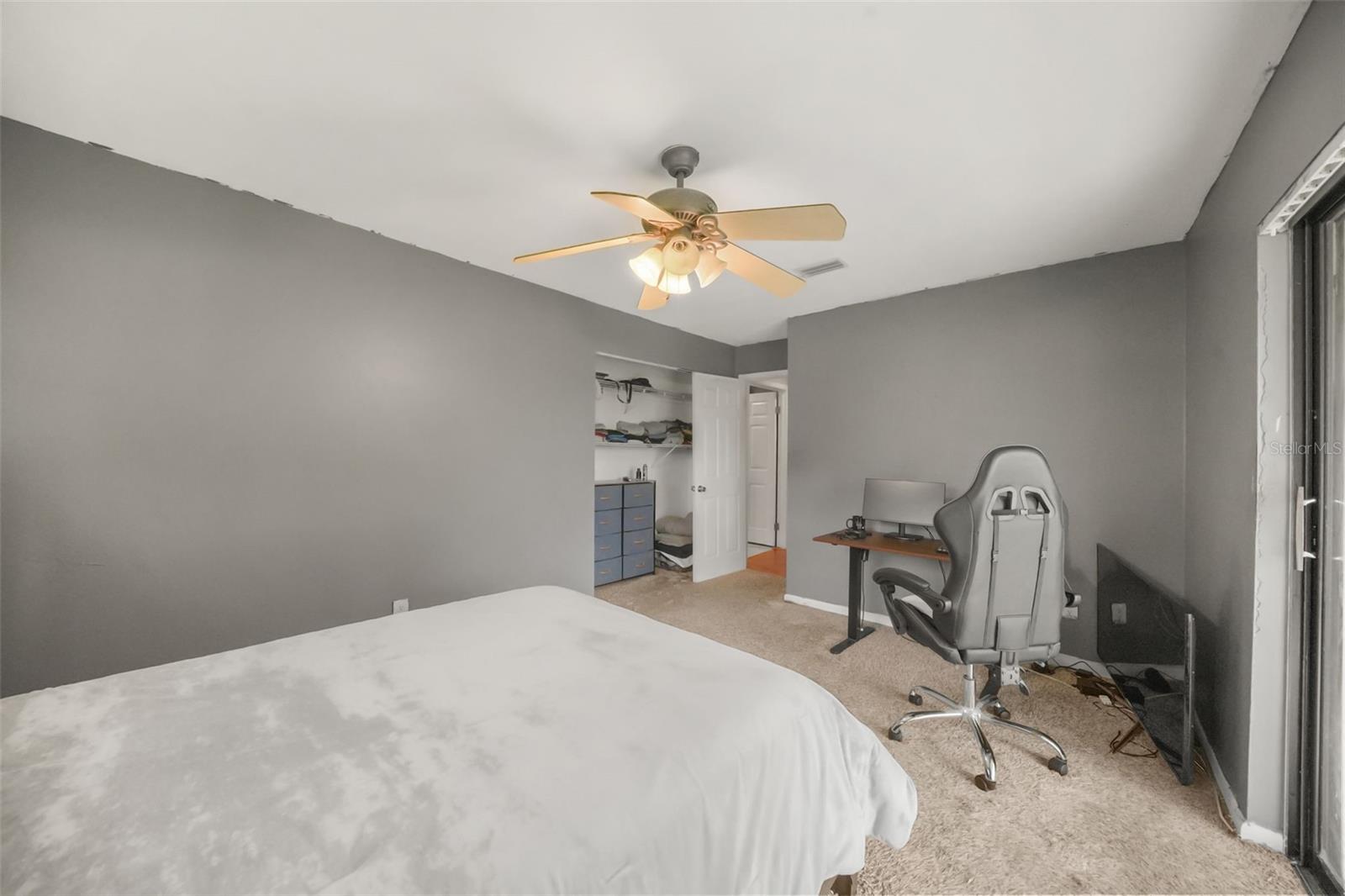 6912 SENOJ DRIVE, Tampa, FL 33610