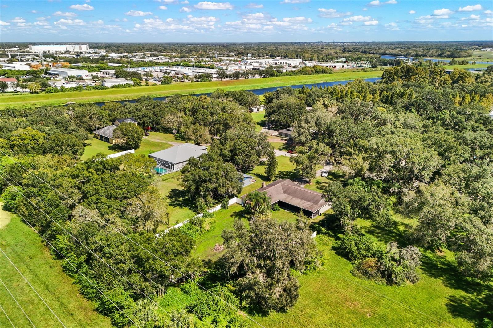6912 SENOJ DRIVE, Tampa, FL 33610