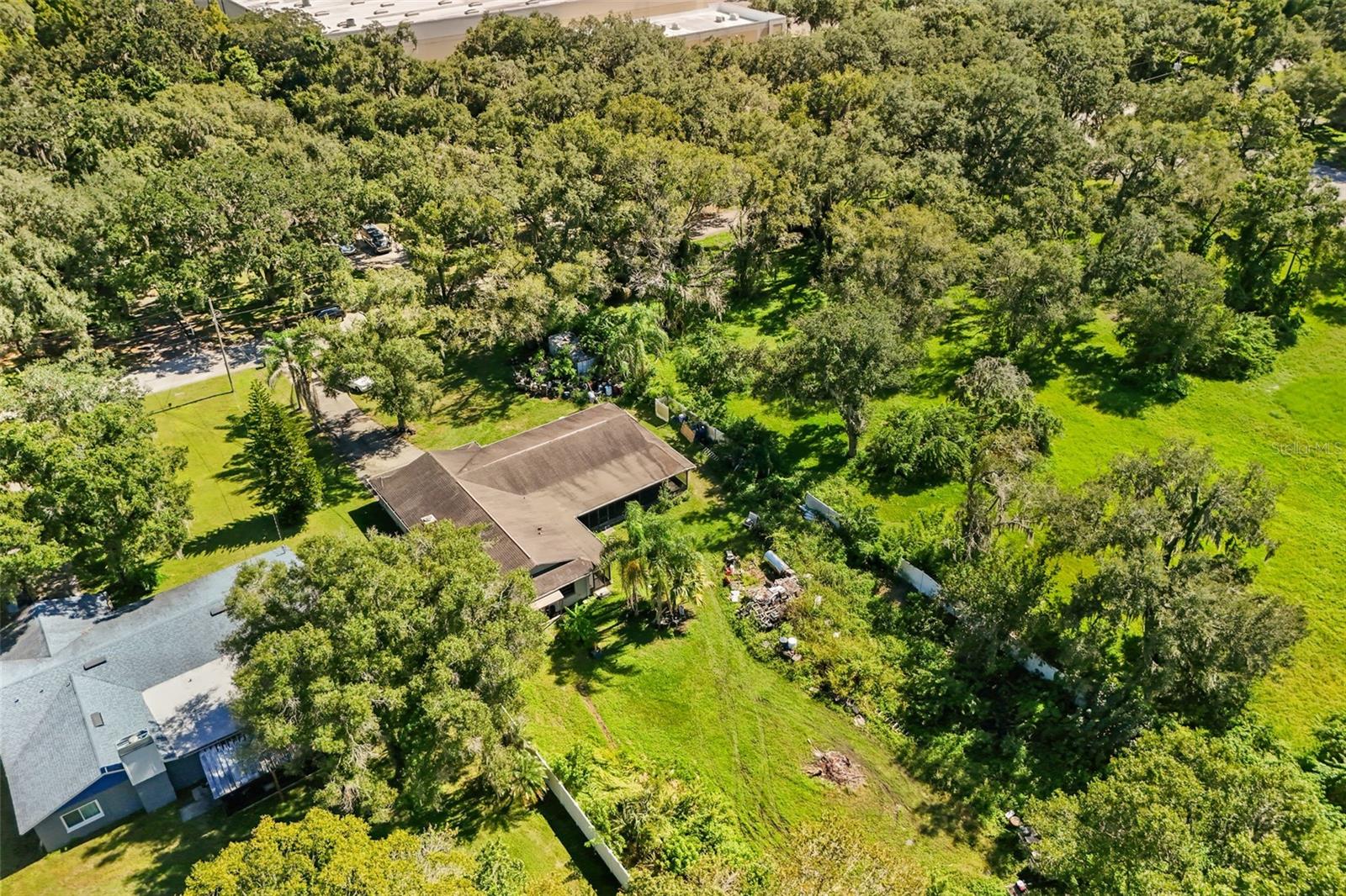 6912 SENOJ DRIVE, Tampa, FL 33610
