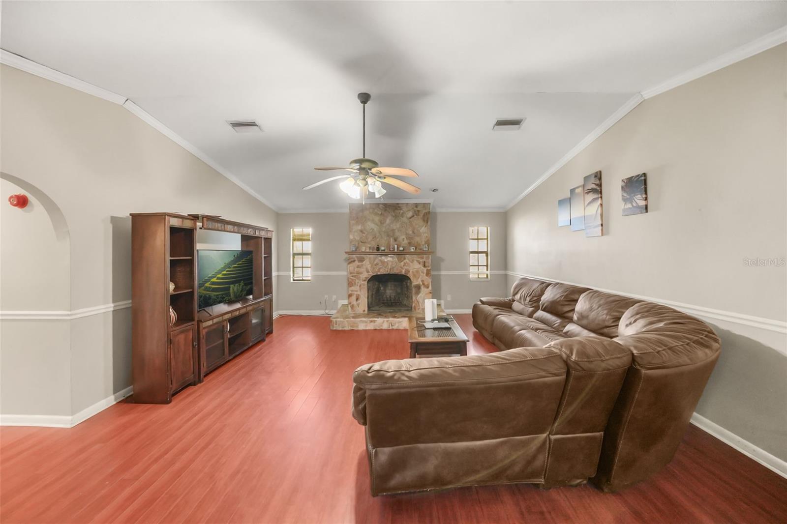 6912 SENOJ DRIVE, Tampa, FL 33610