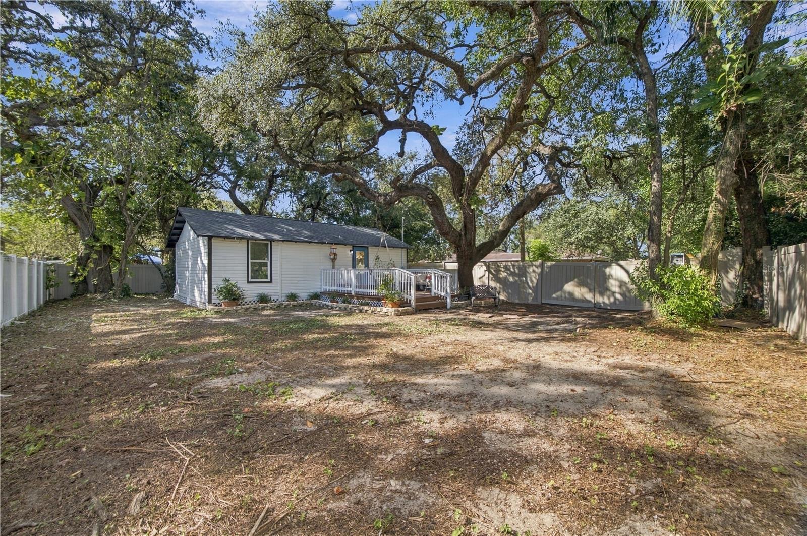 1503 E POWHATAN AVENUE, Tampa, FL 33610