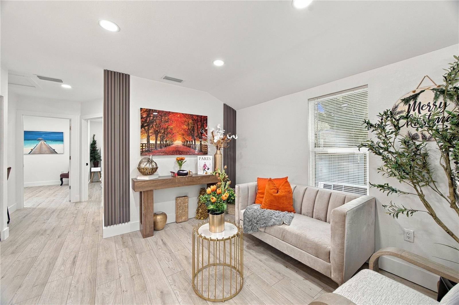 1503 E POWHATAN AVENUE, Tampa, FL 33610