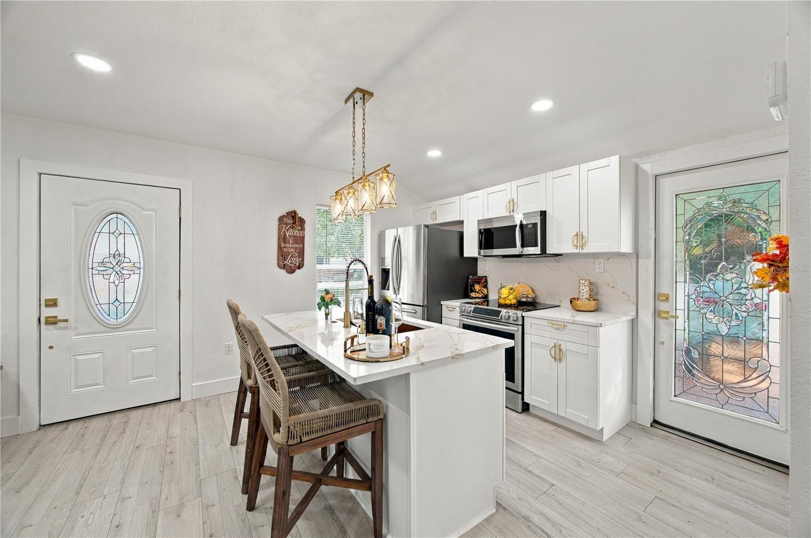 1503 E POWHATAN AVENUE, Tampa, FL 33610