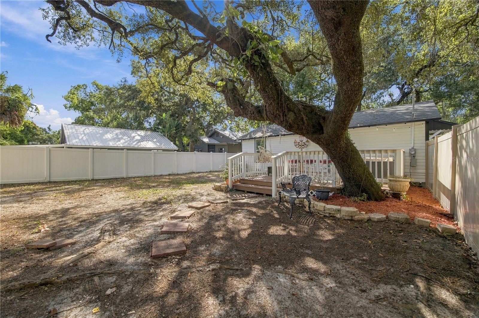 1503 E POWHATAN AVENUE, Tampa, FL 33610
