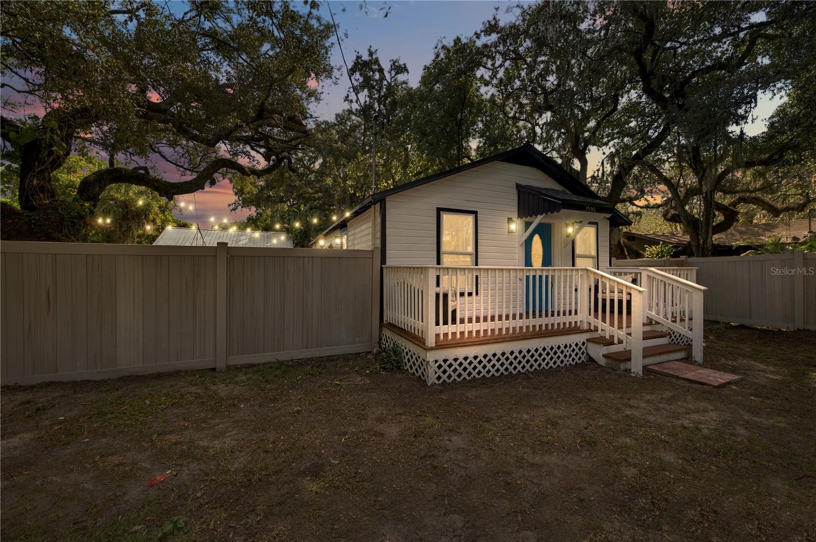 1503 E POWHATAN AVENUE, Tampa, FL 33610