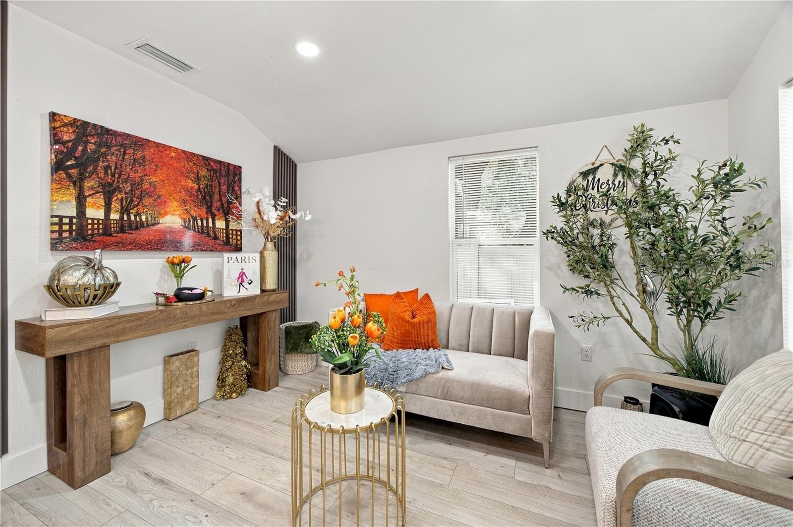 1503 E POWHATAN AVENUE, Tampa, FL 33610
