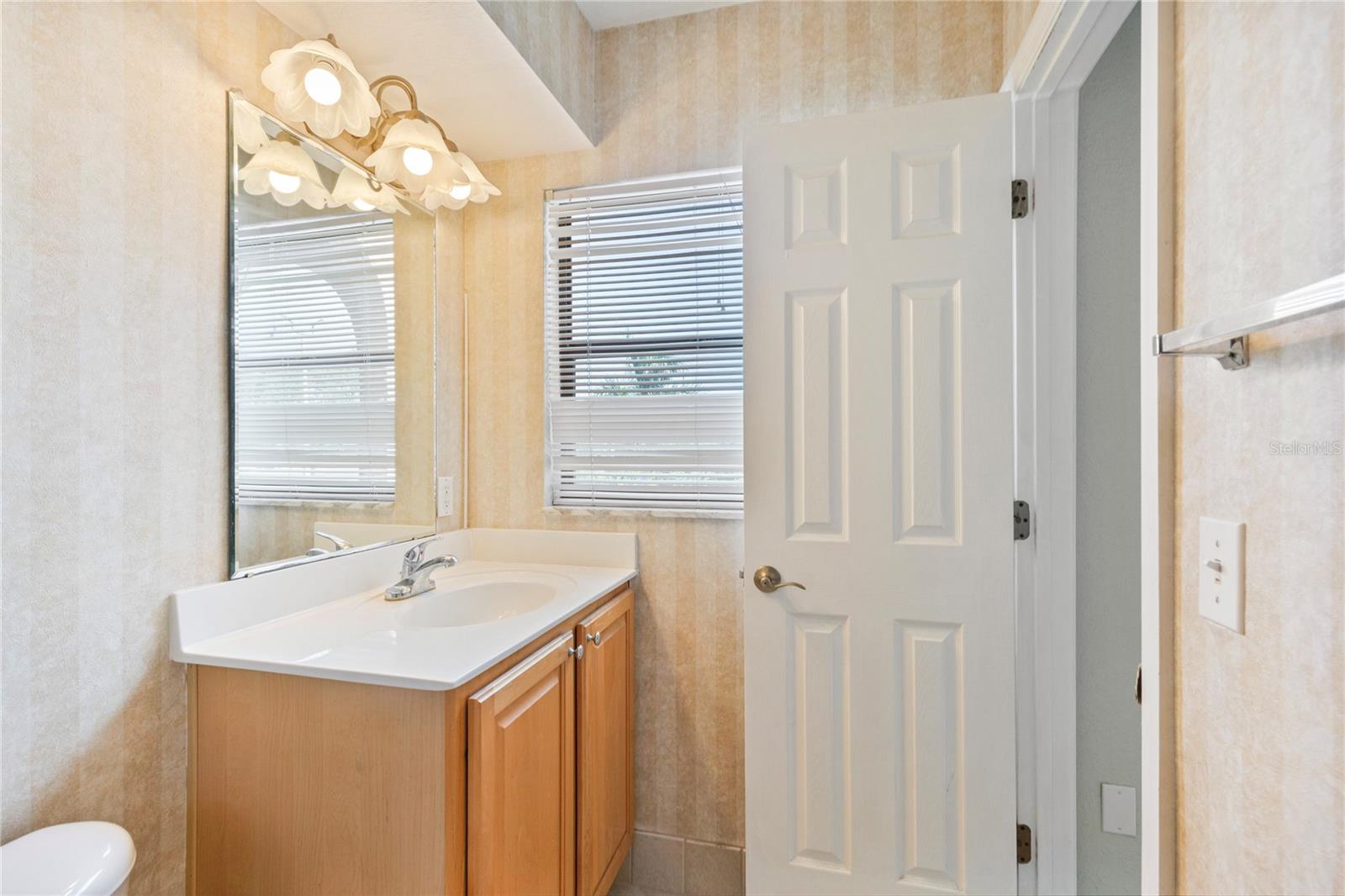 6150 GULFPORT BOULEVARD S, #202, Gulfport, FL 33707