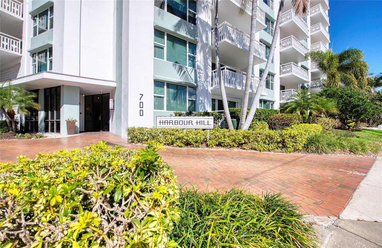 700 BEACH DRIVE NE, #701, St Petersburg, FL 33701