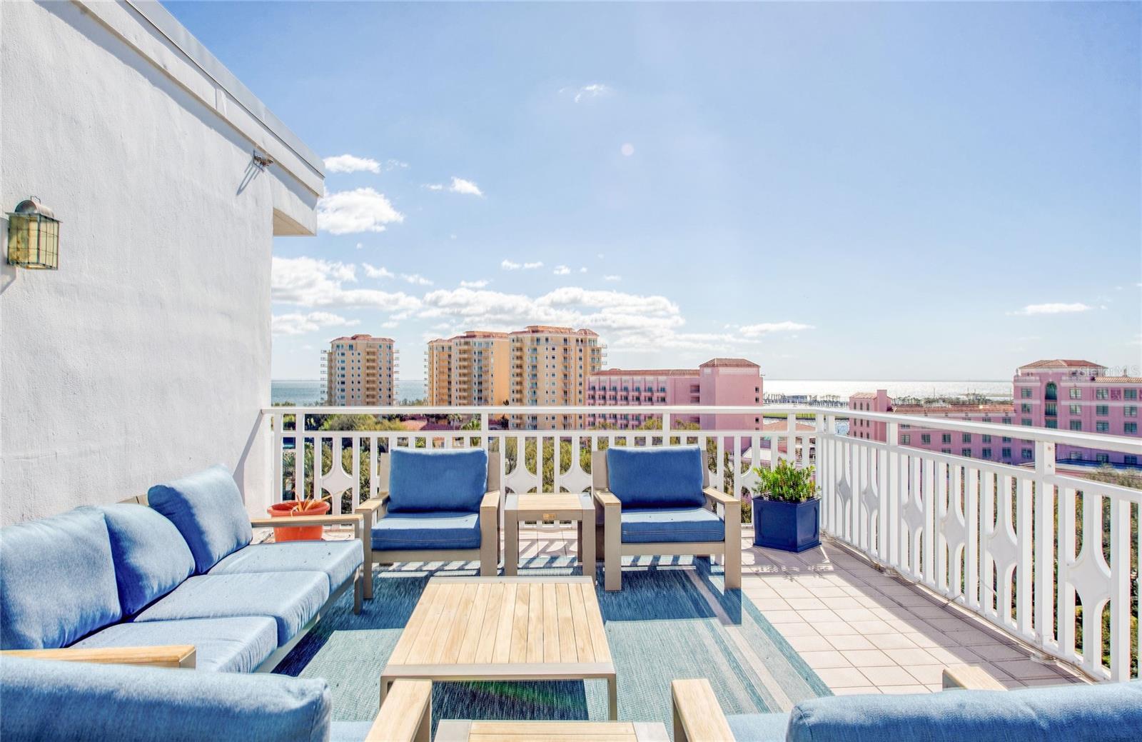 700 BEACH DRIVE NE, #701, St Petersburg, FL 33701