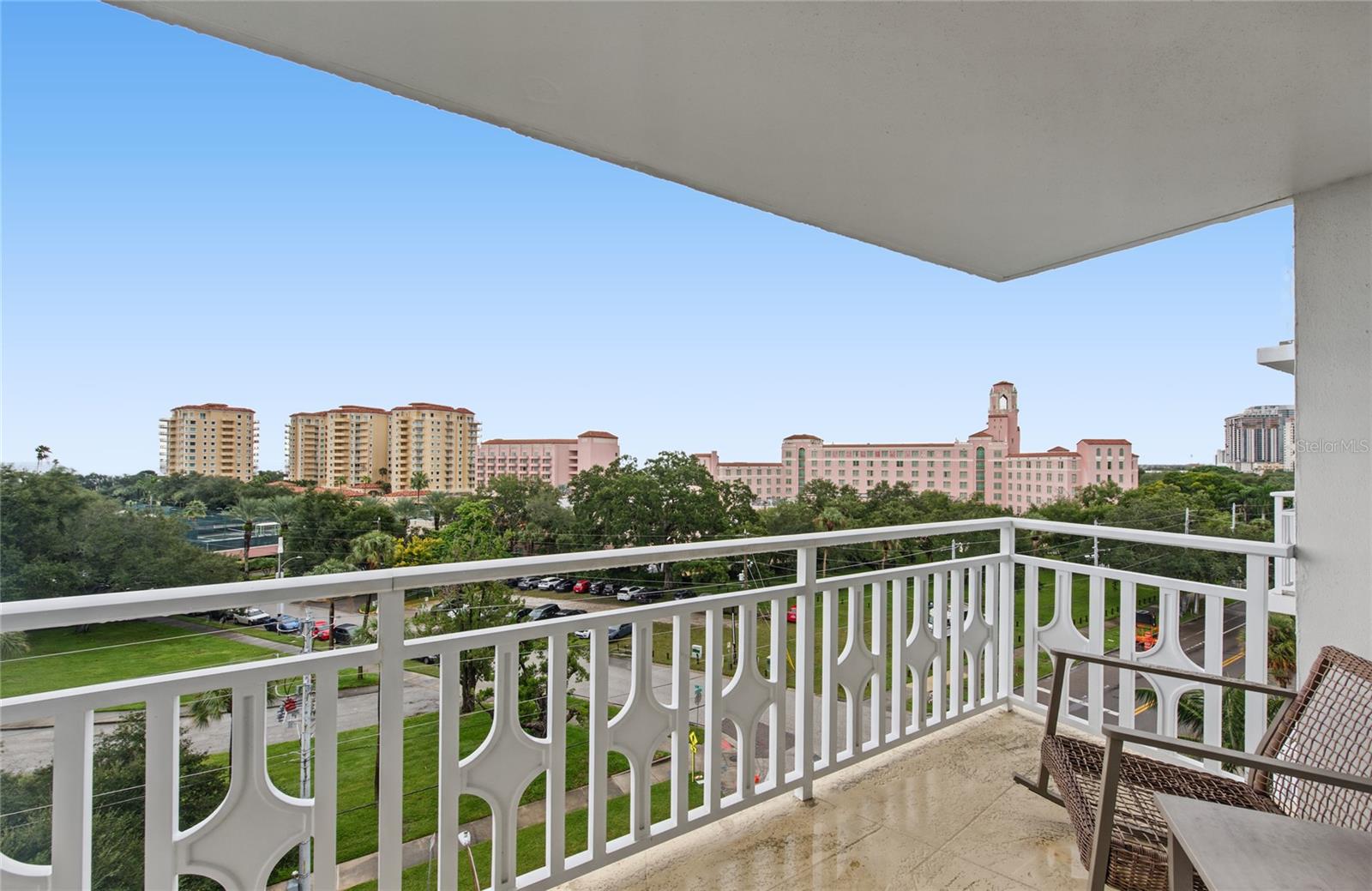 700 BEACH DRIVE NE, #701, St Petersburg, FL 33701