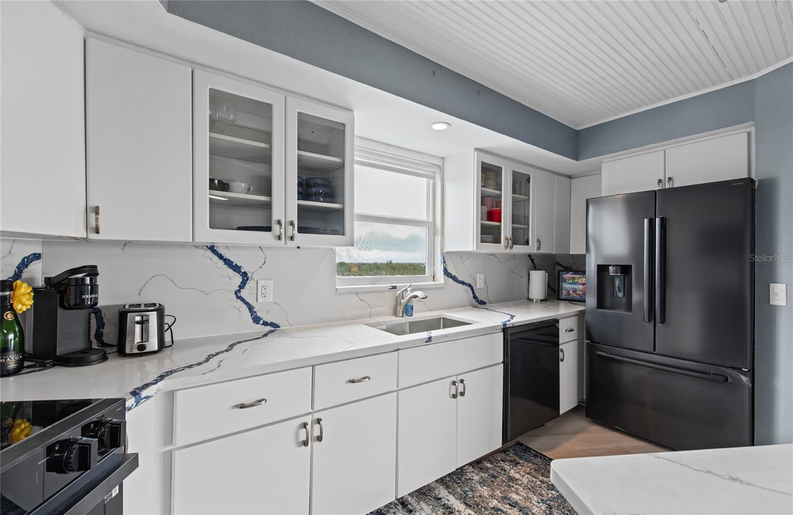 700 BEACH DRIVE NE, #701, St Petersburg, FL 33701