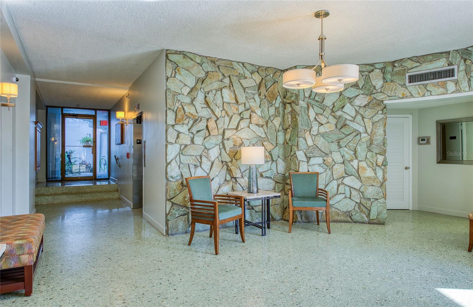 700 BEACH DRIVE NE, #701, St Petersburg, FL 33701