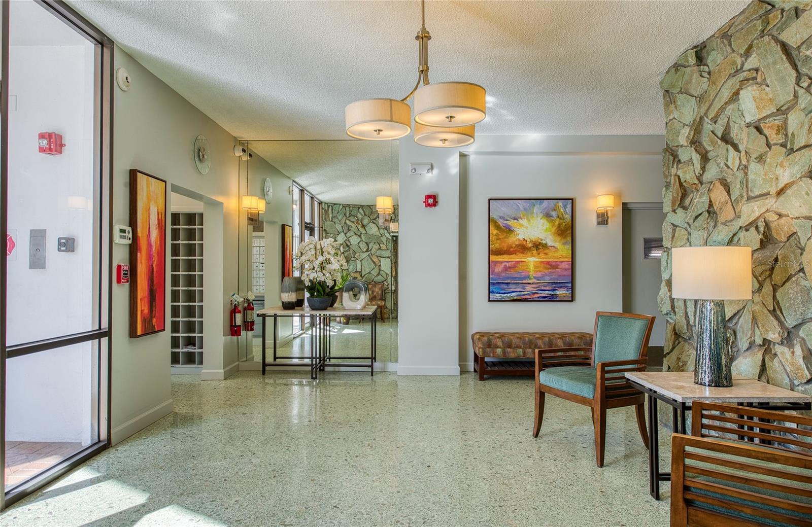 700 BEACH DRIVE NE, #701, St Petersburg, FL 33701