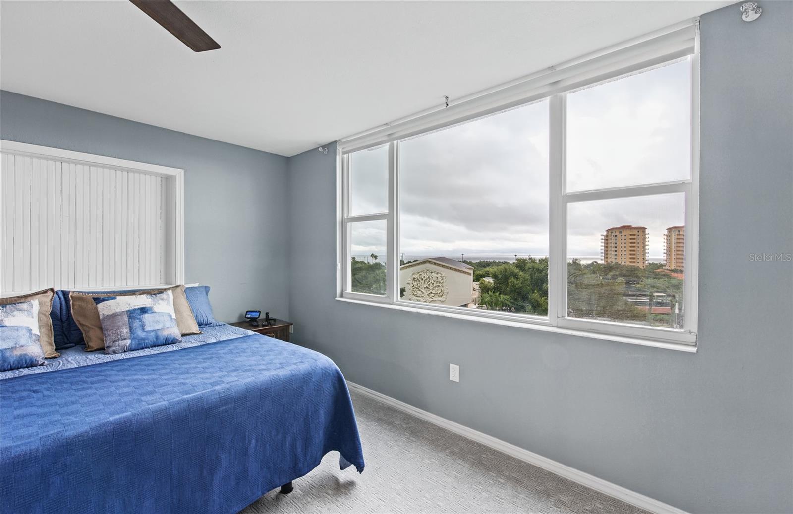700 BEACH DRIVE NE, #701, St Petersburg, FL 33701
