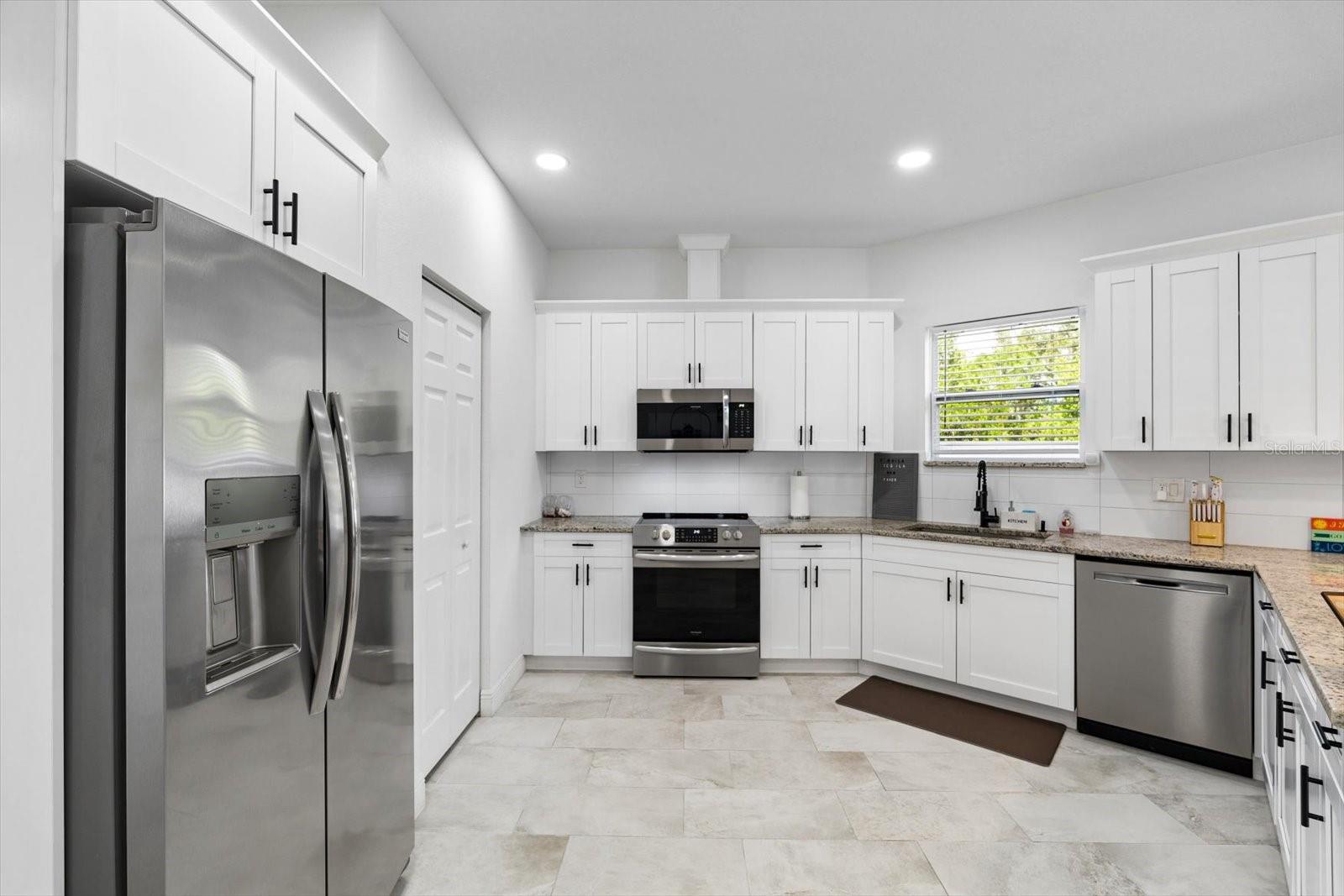 7911 N PACKWOOD AVENUE, Tampa, FL 33604