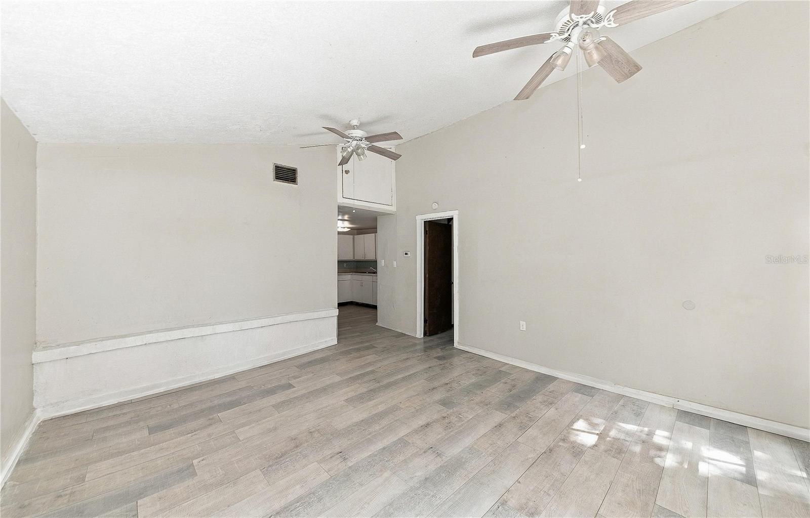 1103 36TH AVENUE W, Bradenton, FL 34205