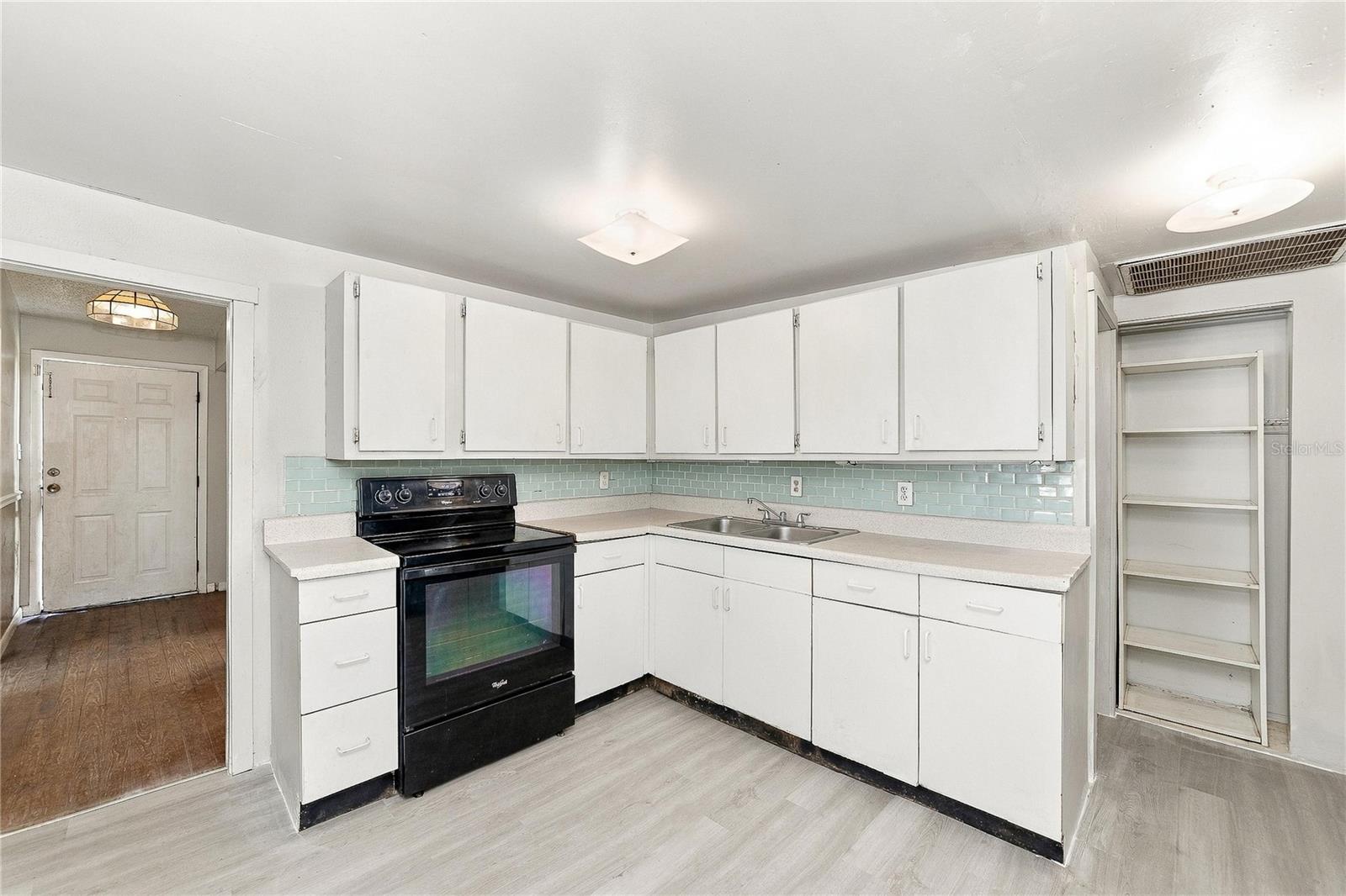 1103 36TH AVENUE W, Bradenton, FL 34205